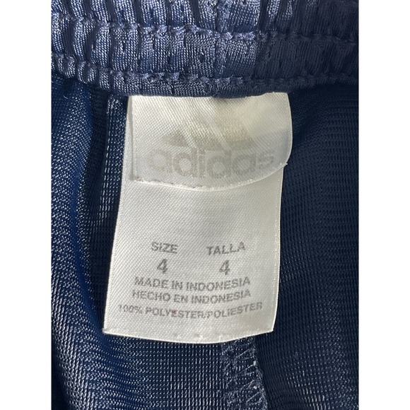 Adidas Short activewear’s boys Sz 4 slightly used - Picture 3 of 3